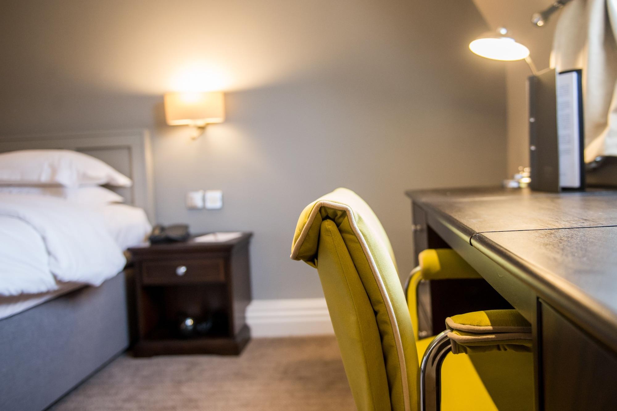 Cottons Hotel And Spa Knutsford Bagian luar foto