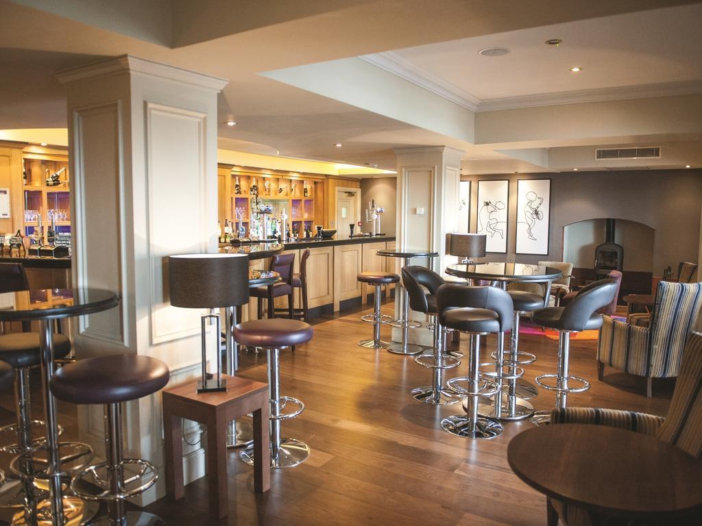 Cottons Hotel And Spa Knutsford Bagian luar foto