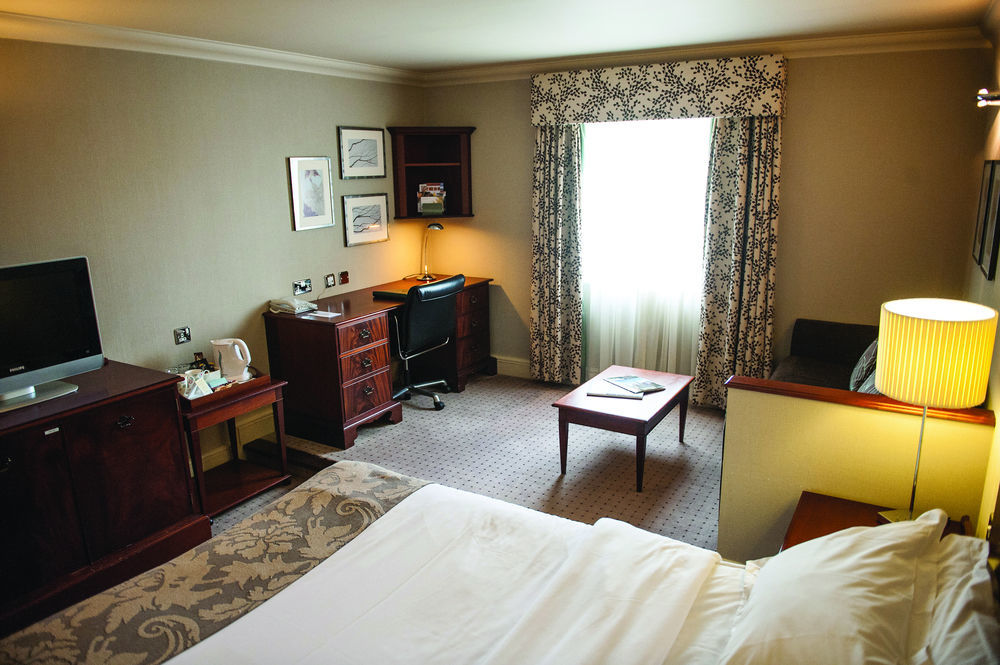 Cottons Hotel And Spa Knutsford Bagian luar foto